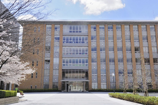香蘭女子短期大学